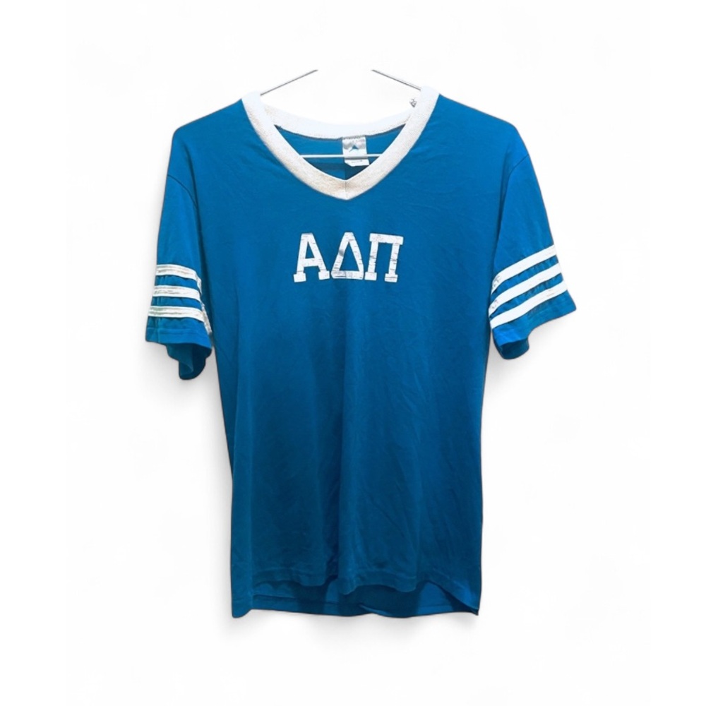 Vintage / Collectible •Alpha Delta Pi • Tee 
Vanderbilt University 2002